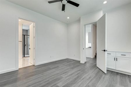 New construction Single-Family house 6204 Maybell St, Houston, TX 77091 - image 17