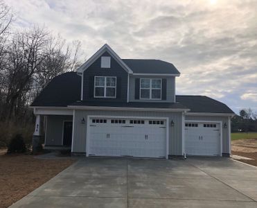 New construction Single-Family house Sanford, NC 27332 - photo 2 2