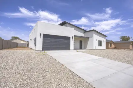 New construction Single-Family house 11752 W Benito Dr, Arizona City, AZ 85123 null- photo 0