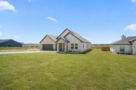 New construction Single-Family house 169 Pine Vly, La Vernia, TX 78121 - image