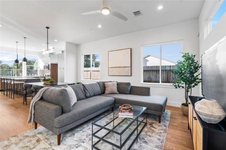 New construction Single-Family house 1810 Yates St, Houston, TX 77020 - image 15