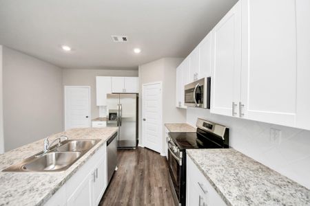 New construction Single-Family house 21235 Memorial Vista Dr, Houston, TX 77073 plan RC Camden - image 7