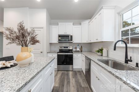 New construction Single-Family house 6321 Rockwell Blvd W, Charlotte, NC 28269 null- photo 7 7