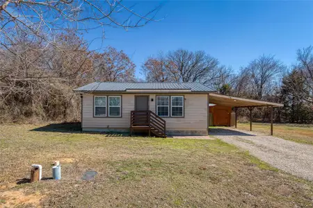 New construction Single-Family house 101 Spring Valley Cir, Azle, TX 76020 - image