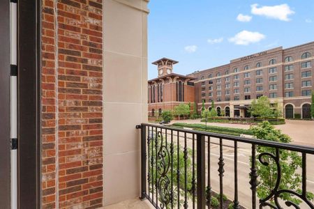 New construction Condo house 218 E Dallas Rd, Unit 104, Grapevine, TX 76051 - image