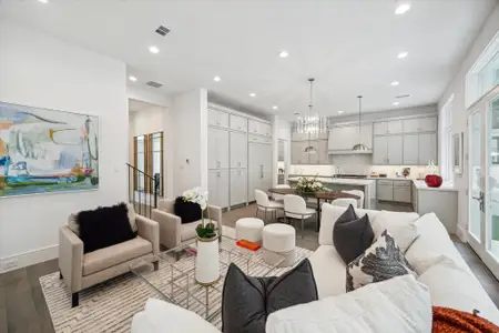 New construction Single-Family house 27 Wentworth Place Ln, Houston, TX 77027 plan Hampton Court - image 5