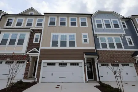 New construction Townhouse house 5008 Jowett'S Walk Dr, Cary, NC 27519 plan Hyde Park - image