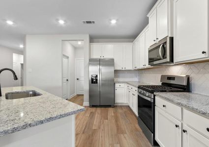 New construction Single-Family house 10730 Sky Creek Ln, Beasley, TX 77417 plan Pintail - image 4