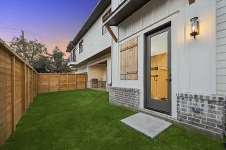 New construction Single-Family house 501 E 26Th St, Houston, TX 77008 - image 4