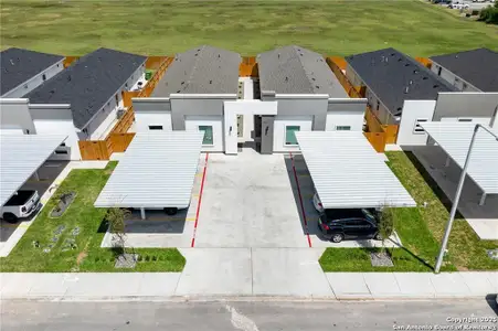 New construction Multi-Family house 432 Acacia St, Alamo, TX 78516 - image