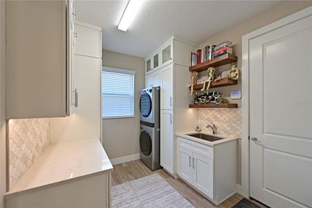 New construction Single-Family house 8075 Slipway Dr, Sarasota, FL 34240 - image 14