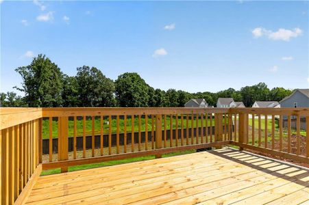 New construction Single-Family house 94 Hickory Grove Ln, Hoschton, GA 30548 plan The Charlton - image 3