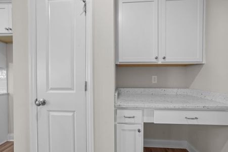 New construction Single-Family house 701 Plymouth Dr, Greenville, NC 27858 plan Dunley - image 13