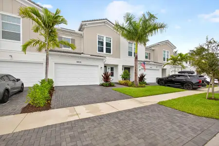 New construction Townhouse house 16131 Oakview Dr, Westlake, FL 33470 - image