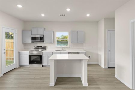 New construction Single-Family house 936 Holly Ave, Sherman, TX 75092 - image 8