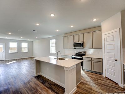 New construction Single-Family house 2529 Solon Ln, Seguin, TX 78155 null- photo 8 8