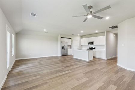 New construction Single-Family house 220 Lockhart St, Greenville, TX 75402 Harper - Texas Tree Series | Lot 50'- photo 6 6