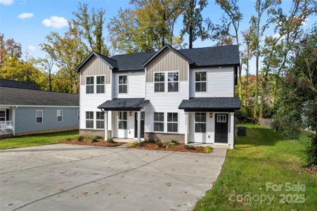 New construction Duplex house 2909 New Pineola Rd, Charlotte, NC 28208 - image