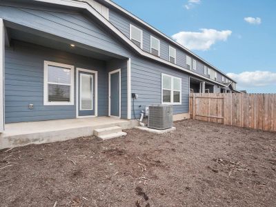 New construction Townhouse house 164 Texas Agate Dr, Unit 1, Kyle, TX 78640 The Emma (212)- photo 29 29