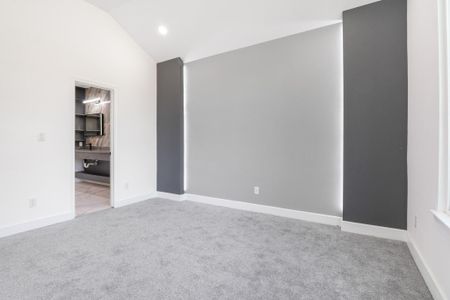 New construction Single-Family house 8046 Chateau St, Houston, TX 77028 - image 17