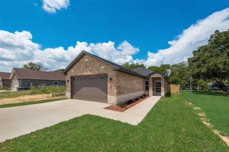 New construction Single-Family house 1811 Beauford Road, Dallas, TX 75253 - photo 0