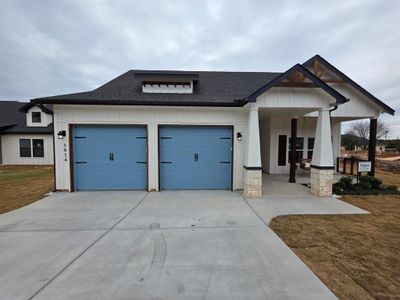 New construction Single-Family house 5814 Belaire Cir, Granbury, TX 76048 - image