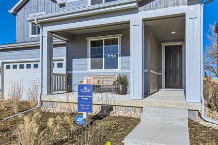 5949 red barn avenue - web quality - 003 - 03 exterior front entry