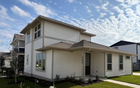 New construction Single-Family house 9009 Hamadryas Dr, Austin, TX 78744 plan Lander - image