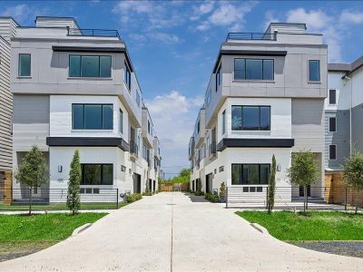 New construction Single-Family house 727 W 21St St, Houston, TX 77008 - image