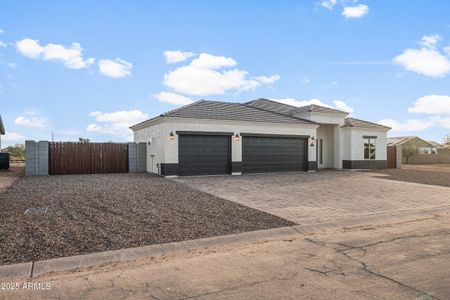 New construction Single-Family house 15393 S Sanford Pl, Arizona City, AZ 85123 - image