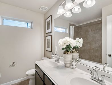 New construction Single-Family house 5320 Latigo Ct, Alvin, TX 77511 plan Madison 2434D - image 9