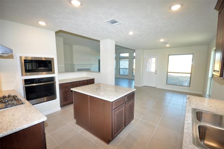 New construction Single-Family house 3502 Bahia Rd, League City, TX 77539 - image 5