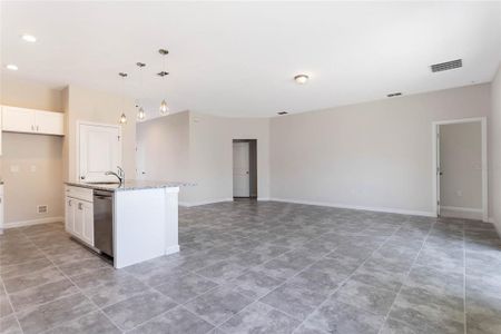 New construction Single-Family house 3791 Watercliff Cir, Grand Island, FL 32735 - image 8