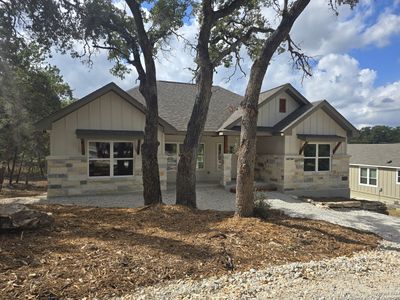 New construction Single-Family house 1094 Deer Run Pass, Canyon Lake, TX 78133 - photo 2 2