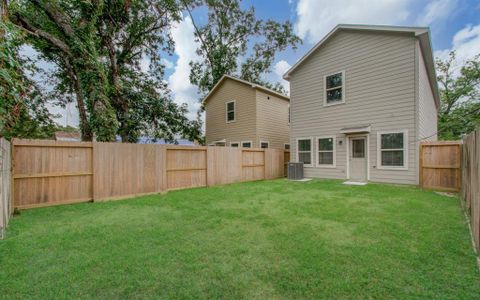 New construction Single-Family house 8811 Prairie View Drive, Unit A, Houston, TX 77088 - photo 23 23