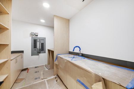 New construction Condo house 1006 Baylor St, Unit 201, Austin, TX 78703 plan The Mason - image 8