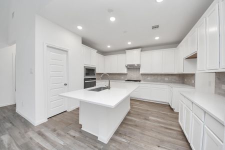 New construction Single-Family house 7227 Blue Gentiana Ln, Katy, TX 77493 plan Harverford - image 5
