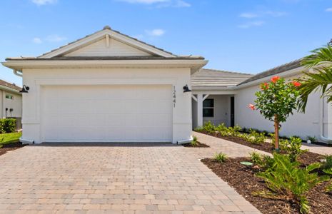 New construction Single-Family house 12441 Dolomite Wy, Alva, FL 33920 plan Ellenwood - image