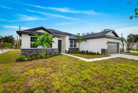New construction Single-Family house 1116 Sw London Ln, Port St. Lucie, FL 34953 - image