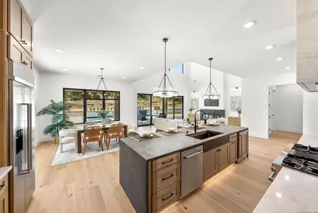 New construction Single-Family house 9007 Fox Briar Ln, Boerne, TX 78006 - image 7