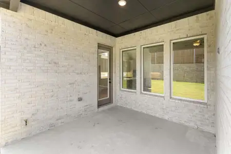 New construction Single-Family house 1022 Longbow Trl, Justin, TX 76247 plan Brighton - image 3
