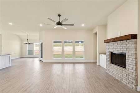 New construction Single-Family house 3013 Westfork Way, Springtown, TX 76082 - photo 7 7