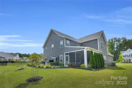 New construction Single-Family house 715 Dogwood Creek Ln, Indian Trail, NC 28079 - image