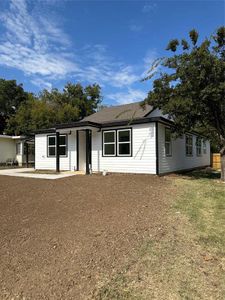 New construction Single-Family house 5633 Wainwright Dr, Fort Worth, TX 76112 null- photo 1 1