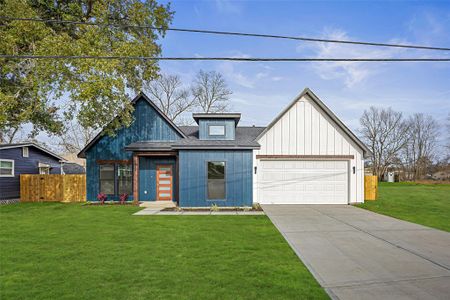 New construction Single-Family house 1807 Waco St, Dayton, TX 77535 - image