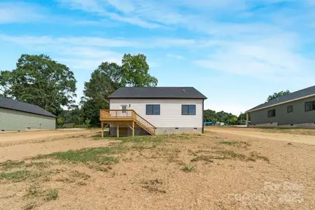 New construction Single-Family house 697 S Grove St, Lincolnton, NC 28092 - image