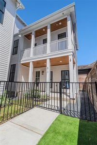 New construction Single-Family house 517 E 4Th St, Houston, TX 77007 - photo 0