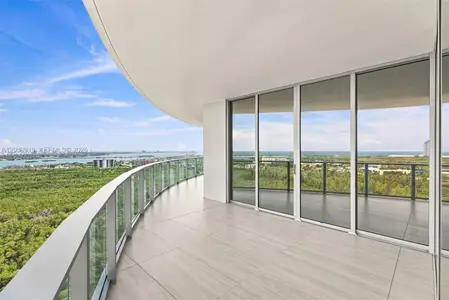 New construction Condo house 2411 Laguna Cir, Unit 2301, North Miami, FL 33181 - image