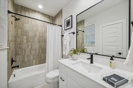 New construction Single-Family house 811 Thornton Rd, Unit B, Houston, TX 77018 - image 15