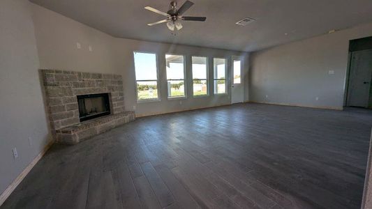 New construction Single-Family house 104 Parkhurst Drive, Boyd, TX 76023 - photo 6 6